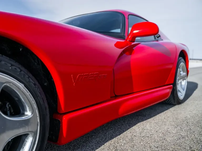 2002 Dodge Viper GTS 2nd Gen - Image 17 of 31