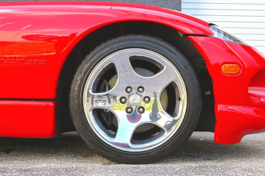 2002 Dodge Viper GTS 2nd Gen - Image 10 of 30