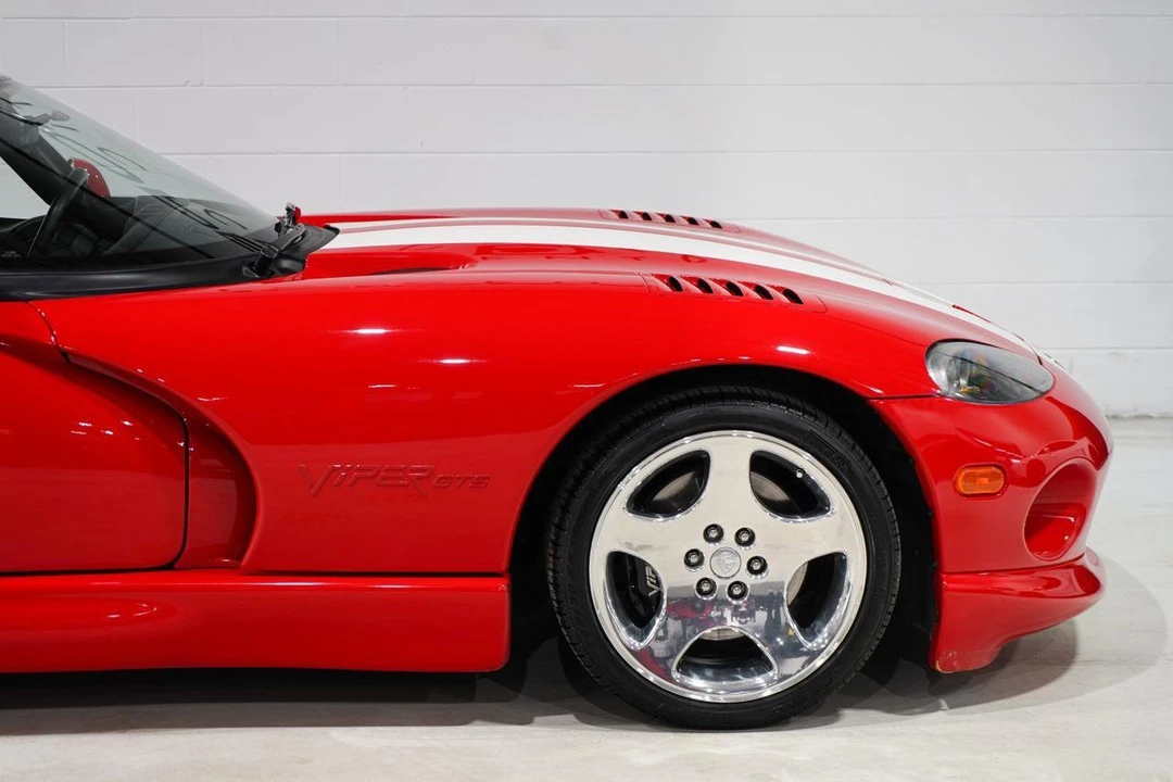 2002 Dodge Viper GTS 2nd Gen - Image 20 of 31