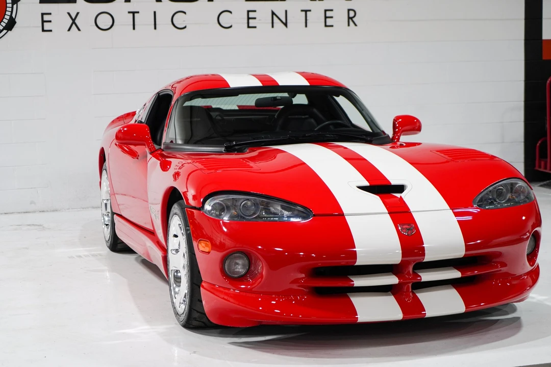 2002 Dodge Viper GTS 2nd Gen - Image 28 of 31