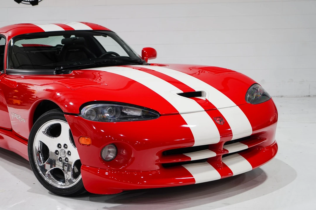 2002 Dodge Viper GTS 2nd Gen - Image 25 of 31