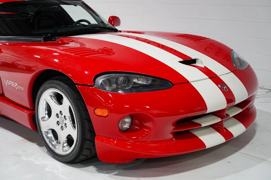 2002 Dodge Viper GTS 2nd Gen - Image 24 of 31