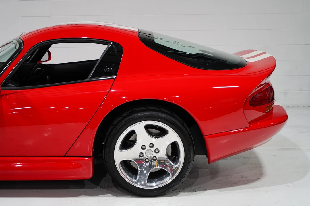2002 Dodge Viper GTS 2nd Gen - Image 31 of 31