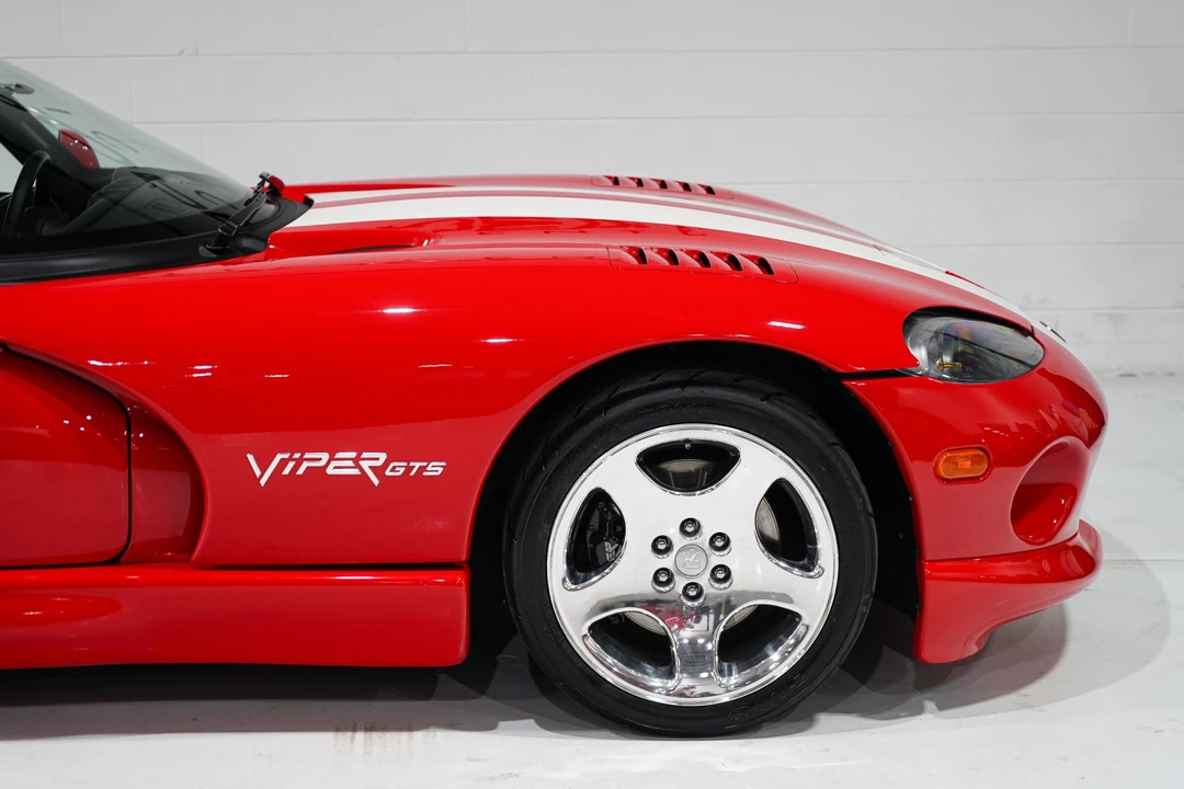 2002 Dodge Viper GTS 2nd Gen - Image 21 of 31