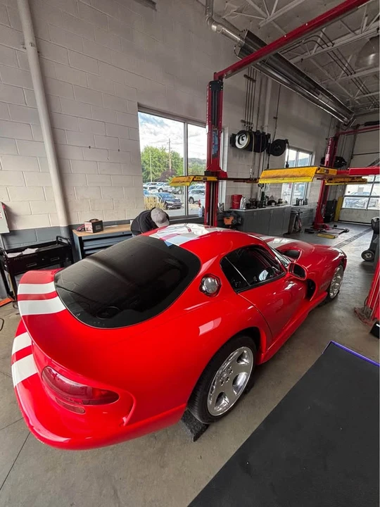 2002 Dodge Viper GTS 2nd Gen - Image 4 of 7