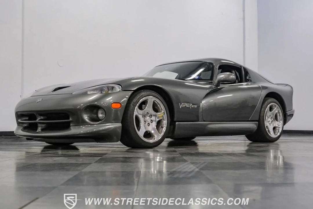 2002 Dodge Viper GTS 2nd Gen - Image 20 of 21