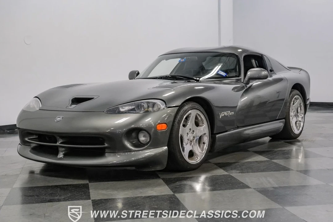 2002 Dodge Viper GTS 2nd Gen - Image 18 of 21