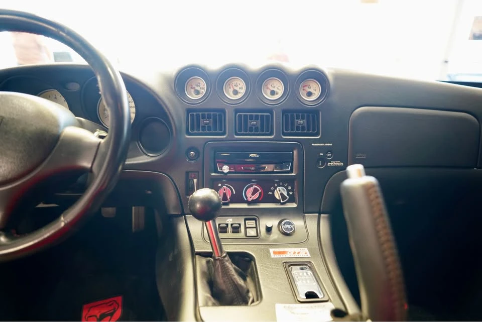 2002 Dodge Viper 2nd Gen - Image 14 of 20