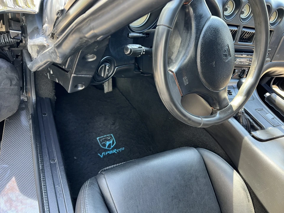 2002 Dodge Viper 2nd Gen - Image 15 of 18