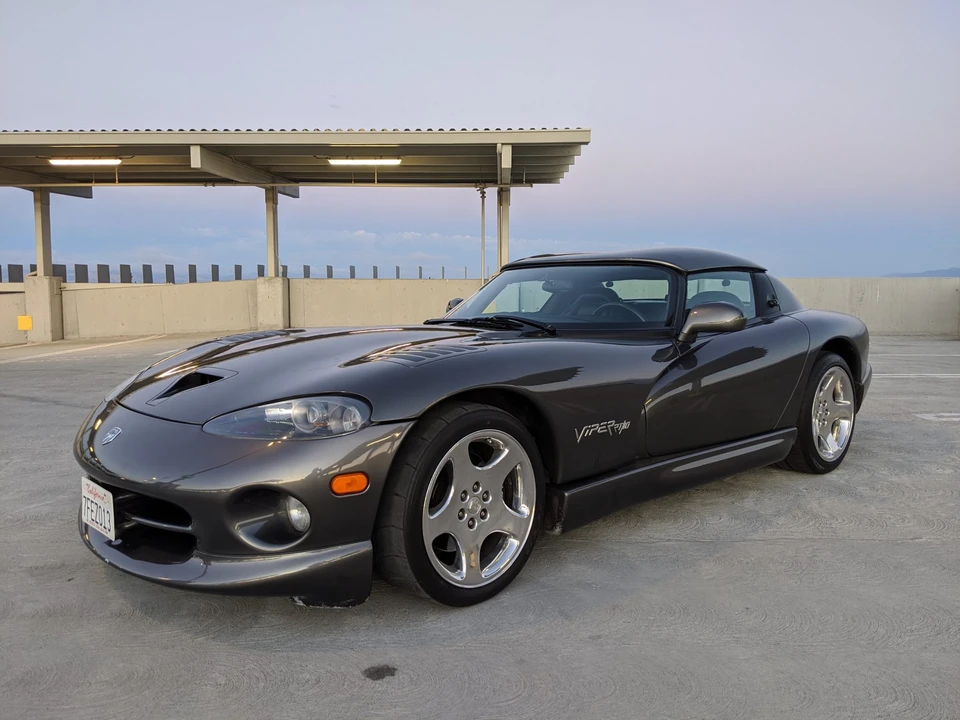 2002 Dodge Viper 2nd Gen - Image 2 of 31