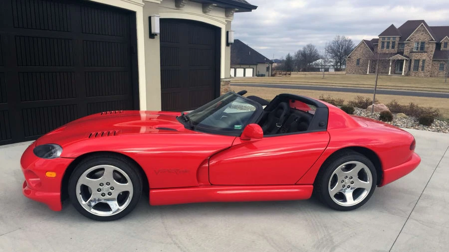 2002 Dodge Viper 2nd Gen - Image 2 of 8