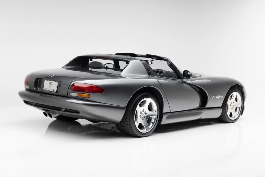2002 Dodge Viper 2nd Gen - Image 15 of 31