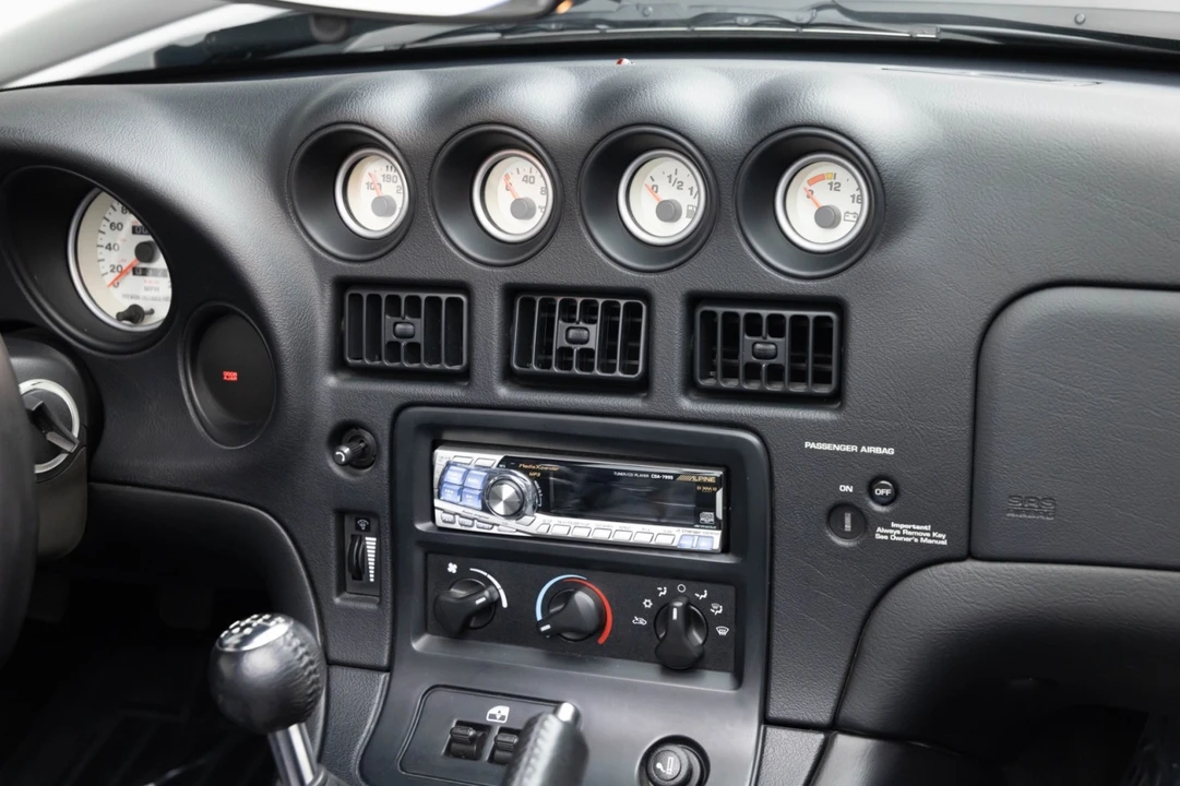 2002 Dodge Viper 2nd Gen - Image 16 of 31