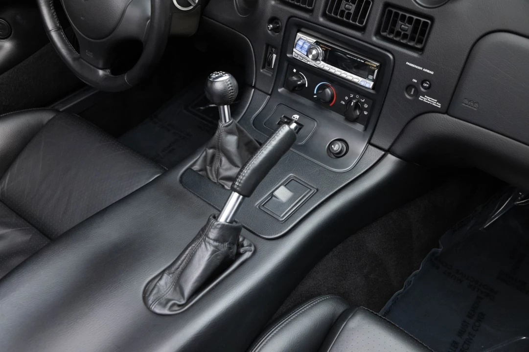 2002 Dodge Viper 2nd Gen - Image 26 of 31