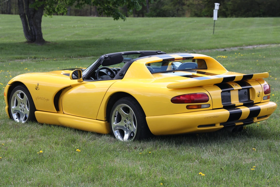 2002 Dodge Viper 2nd Gen - Image 4 of 10