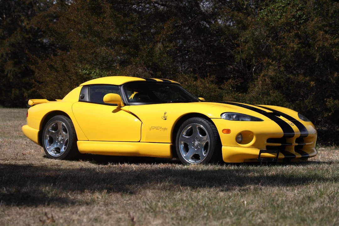 2002 Dodge Viper 2nd Gen - Image 10 of 10