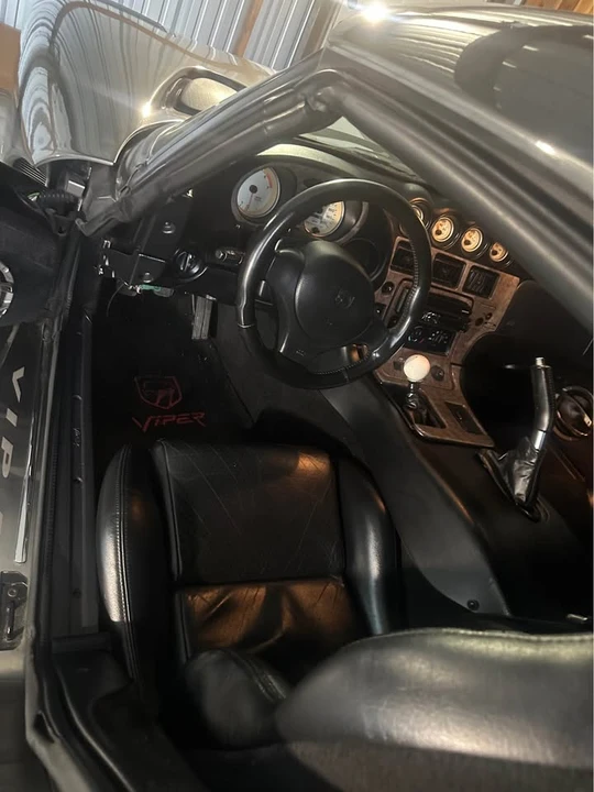 2002 Dodge Viper 2nd Gen - Image 6 of 11