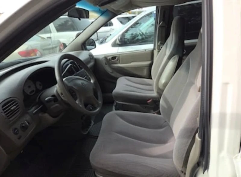 2002 Dodge Caravan - Image 3 of 3