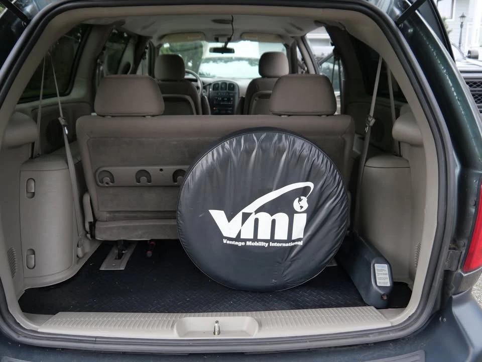 2002 Dodge Caravan - Image 10 of 10