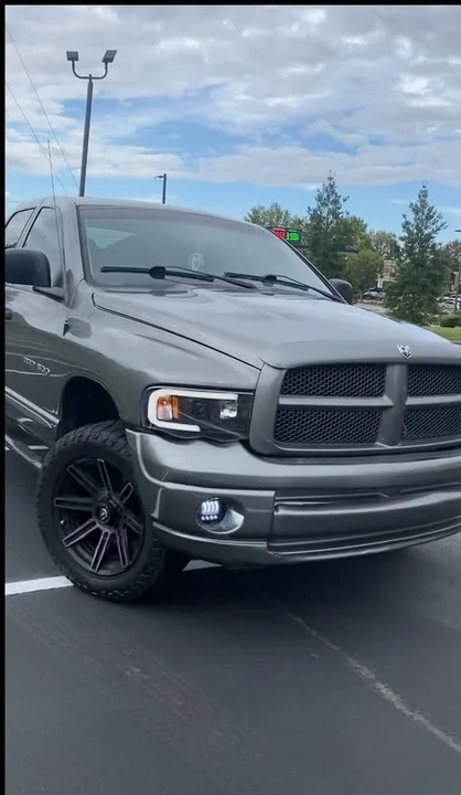 2002 Dodge Ram 3rd Gen - Image 2 of 2