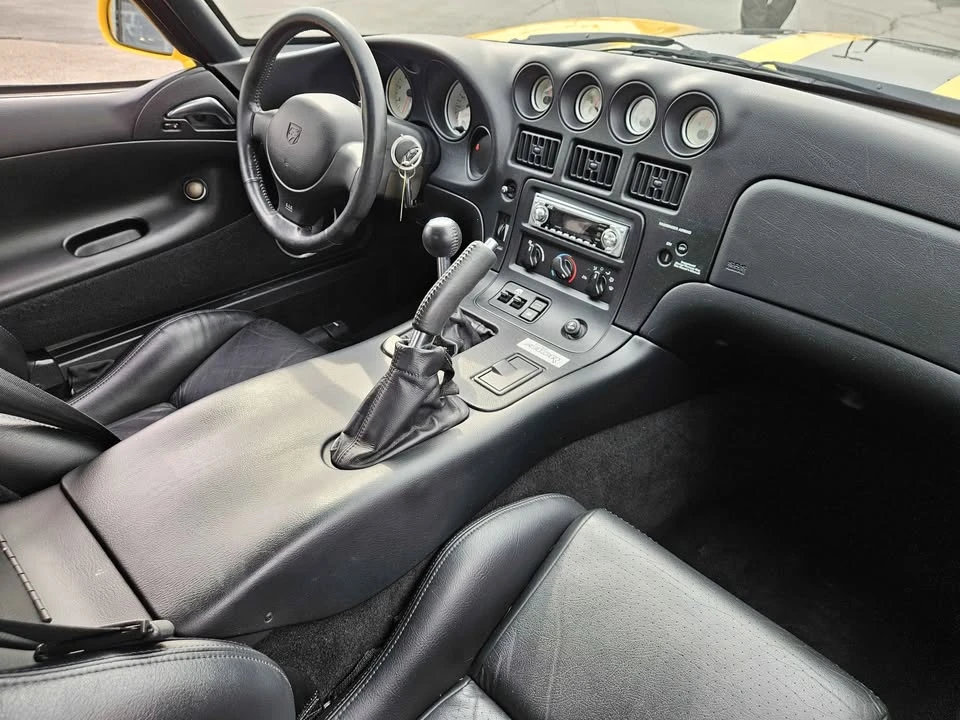 2002 Dodge Viper 2nd Gen - Image 10 of 19