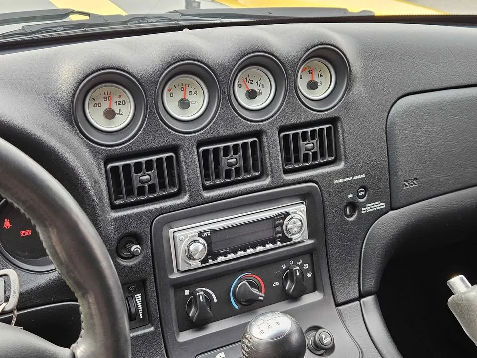 2002 Dodge Viper 2nd Gen - Image 15 of 19