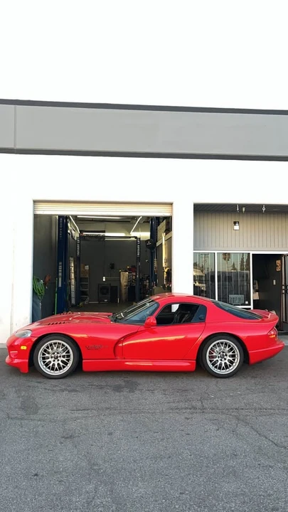 2002 Dodge Viper ACR 2nd Gen - Image 2 of 10