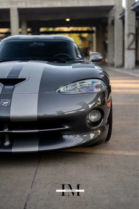2002 Dodge Viper GTS 2nd Gen - Image 2 of 20