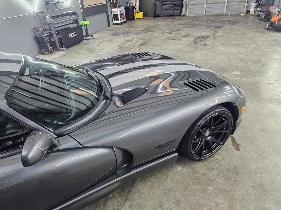2002 Dodge Viper GTS 2nd Gen - Image 15 of 19