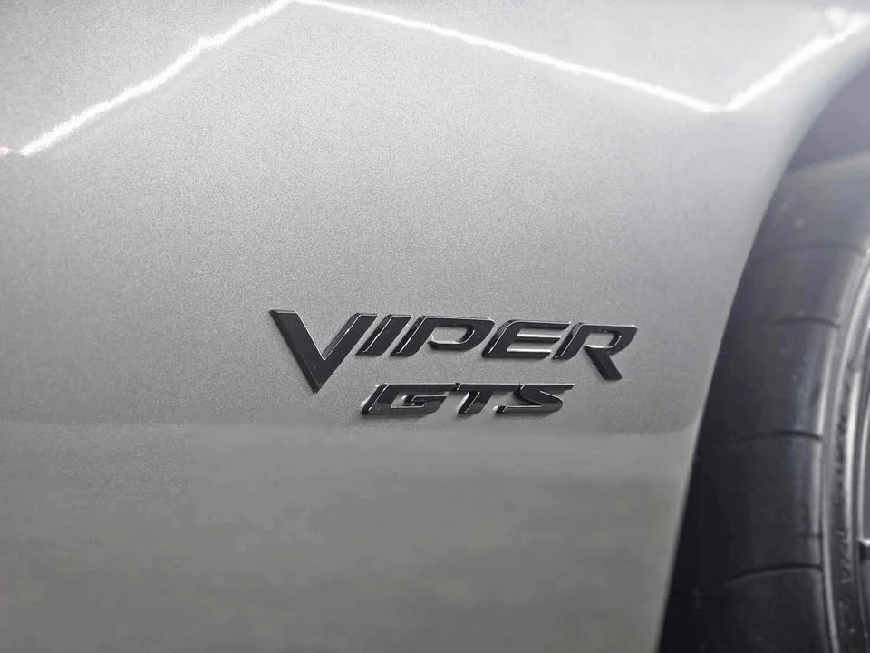 2002 Dodge Viper GTS 2nd Gen - Image 13 of 19