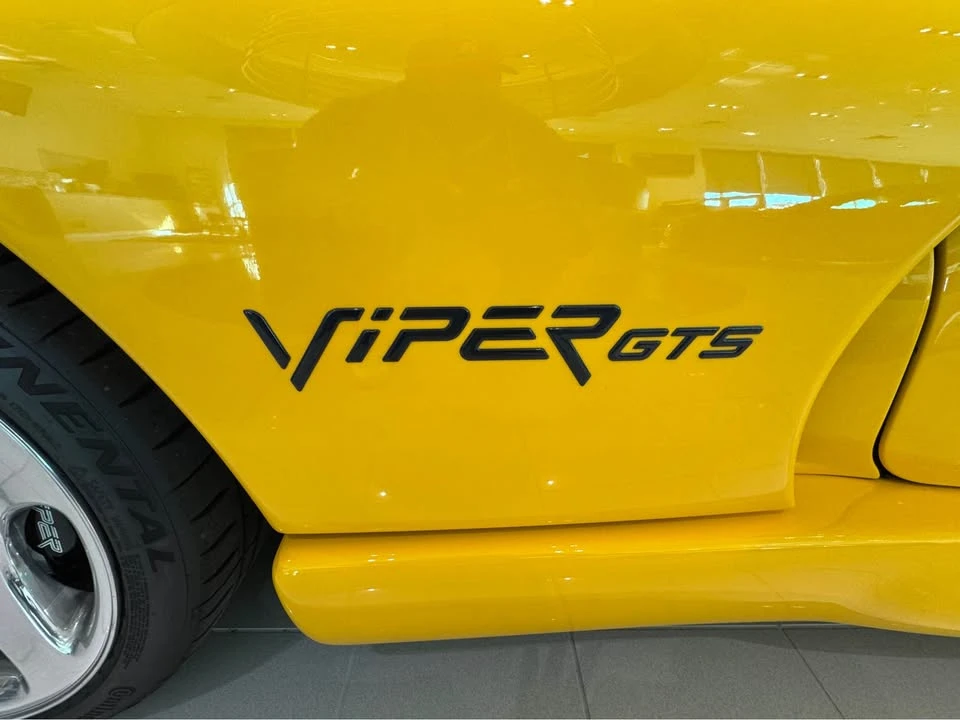 2002 Dodge Viper GTS 2nd Gen - Image 4 of 18