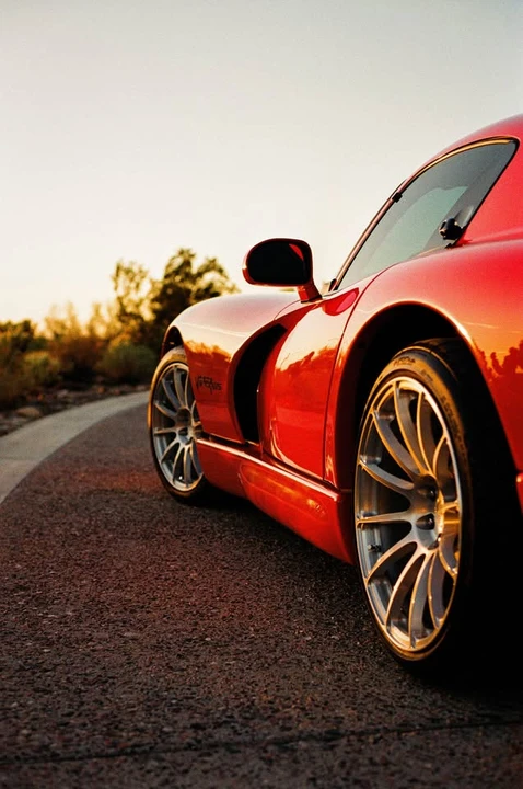 2002 Dodge Viper GTS 2nd Gen - Image 13 of 17