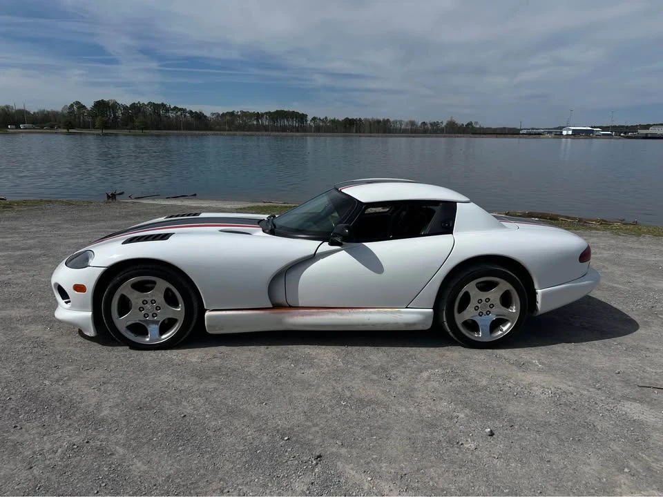 2002 Dodge Viper 2nd Gen - Image 4 of 14