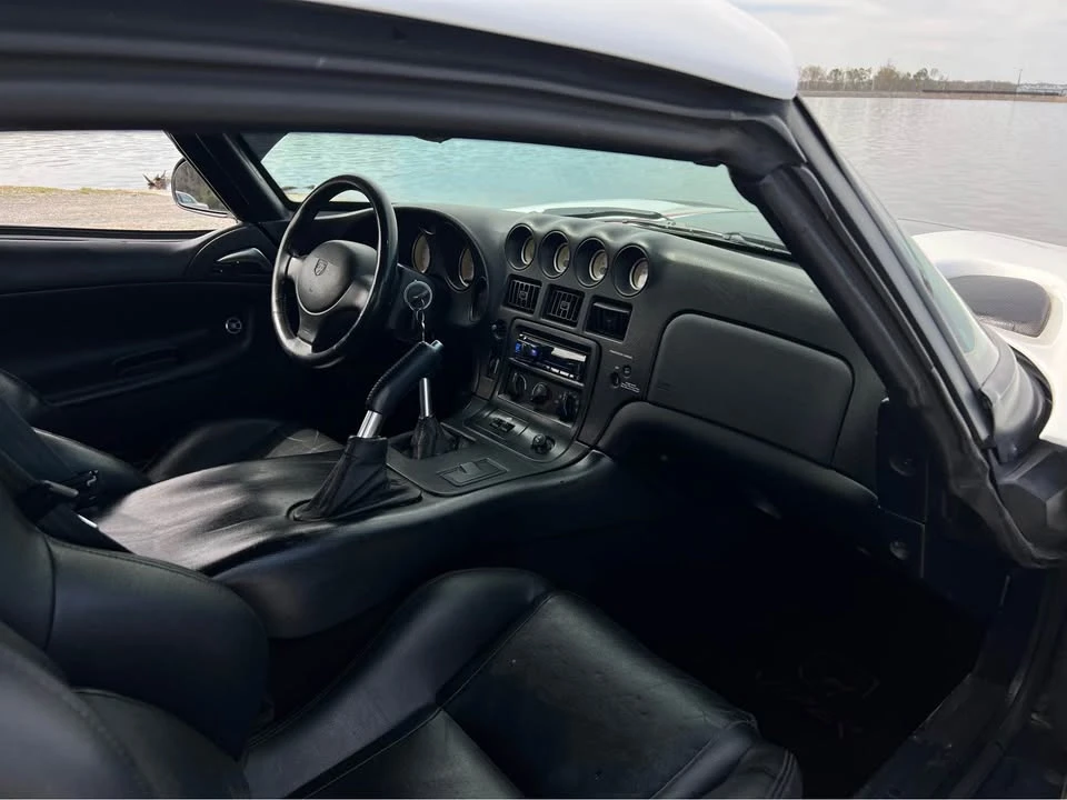 2002 Dodge Viper 2nd Gen - Image 9 of 12