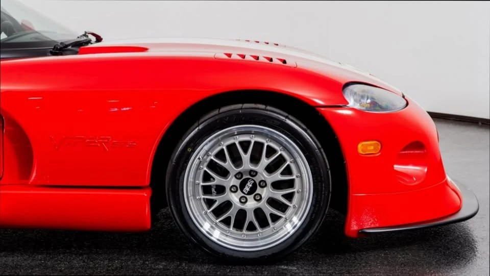 2002 Dodge Viper GTS 2nd Gen - Image 5 of 15