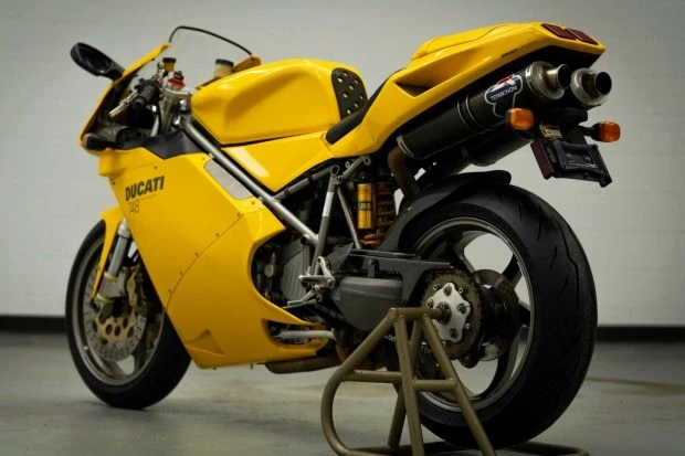 2002 Ducati 748 - Image 2 of 6