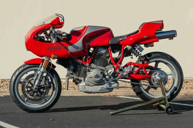 2002 Ducati MH900e - Image 2 of 8