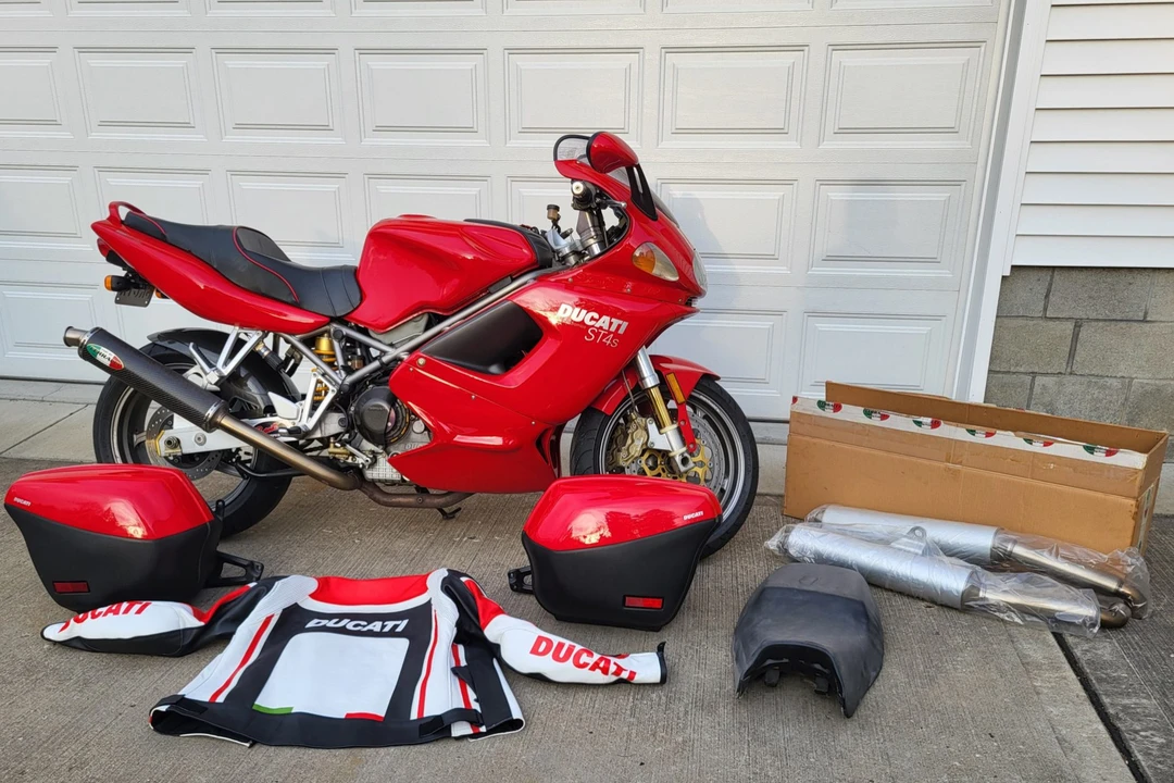 2002 Ducati 750 & 800 & 900 & 1000 - Image 7 of 7