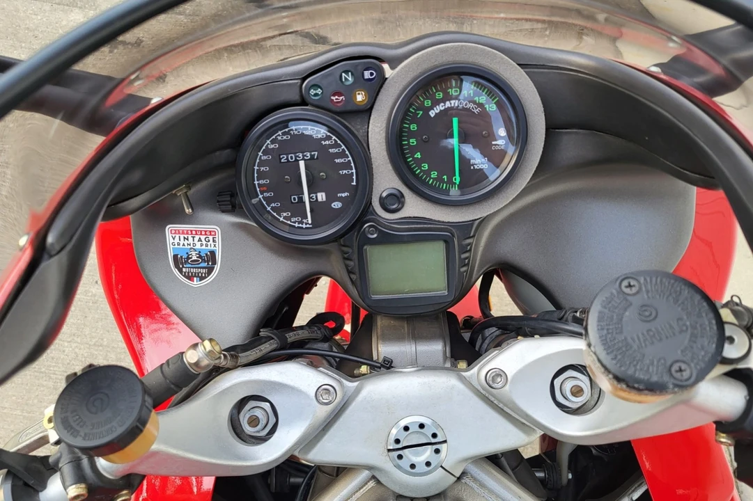 2002 Ducati 750 & 800 & 900 & 1000 - Image 4 of 7
