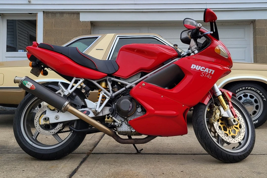 2002 Ducati 750 & 800 & 900 & 1000 - Image 3 of 7