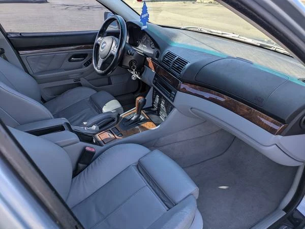 2002 BMW E39 540i - Image 12 of 18