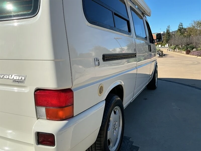 2002 Volkswagen EuroVan - Image 12 of 21