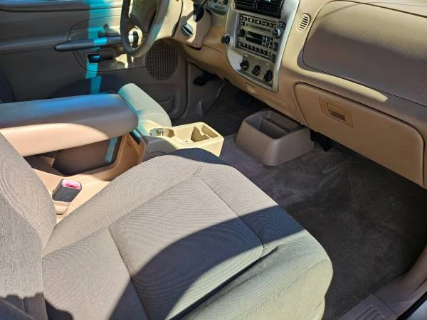 2002 Ford Explorer 2nd Gen - Image 6 of 13
