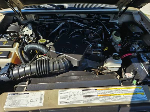 2002 Ford Explorer 2nd Gen - Image 12 of 13