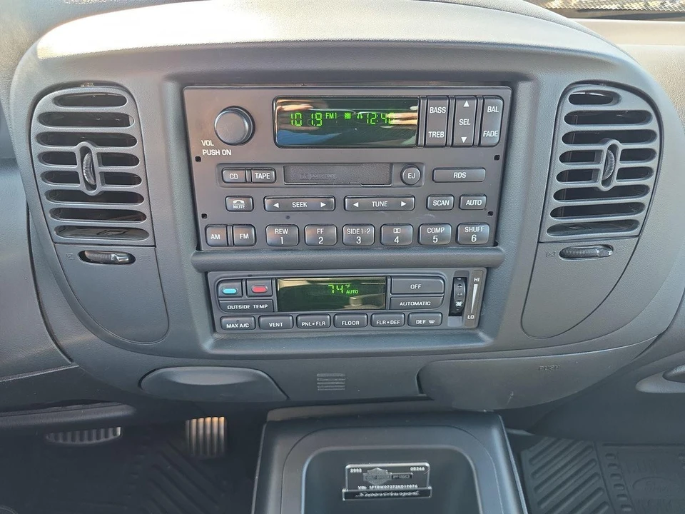 2002 Ford F-150 10th Gen - Image 9 of 21