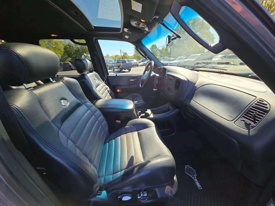 2002 Ford F-150 10th Gen - Image 8 of 12