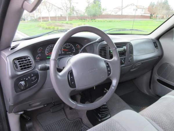 2002 Ford F-150 10th Gen - Image 12 of 15