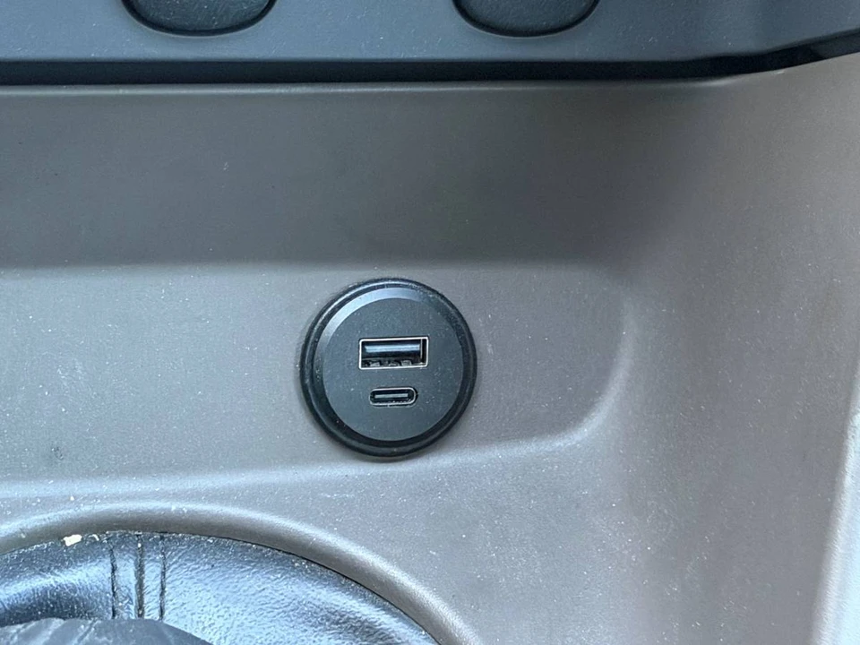2002 Ford SN95 Mustang - Image 21 of 24