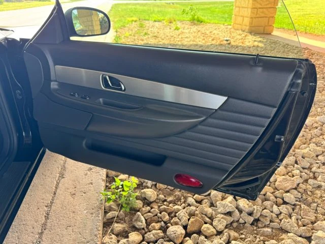2002 Ford Thunderbird 11th Gen - Image 18 of 25