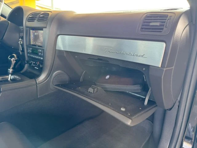 2002 Ford Thunderbird 11th Gen - Image 20 of 25